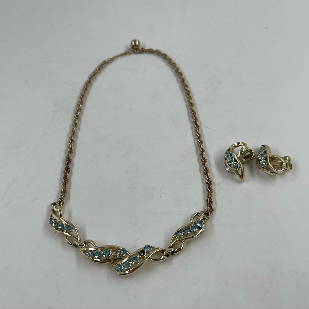 Women’s Gold-Tone Aquamarine 17” Necklace and Clip Earring Set